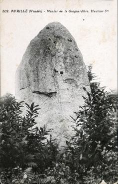 Iconographie - Menhir de la Guignardière - hauteur 5m