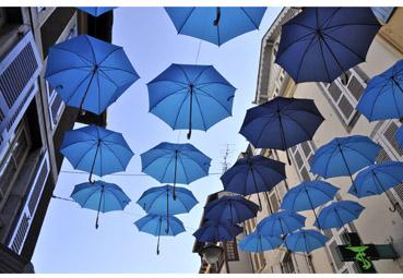 Iconographie - Vol de parapluies