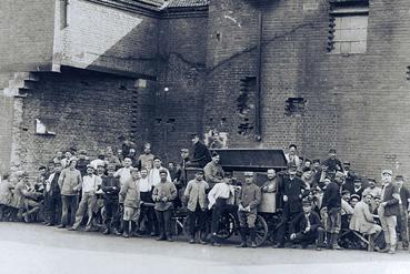 Iconographie - Un groupe de prisonniers de guerre franco-belge à Soltau