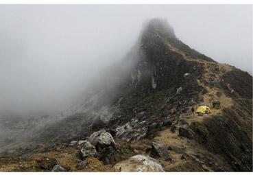 Iconographie - Au bord du volcan