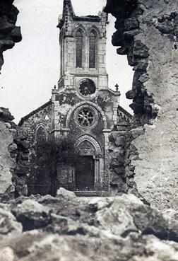 Iconographie - L'église en ruines