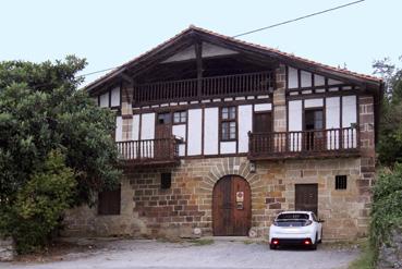 Iconographie - Bera - Logement et grange basques