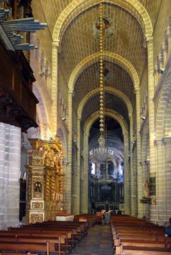 Iconographie - Evora - Nef de la cathédrale Notre-Dame-de-l'Assomption