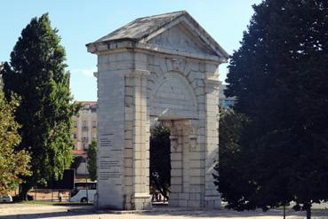 Iconographie - Lisbonne - Ancienne porte romaine