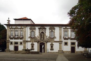 Iconographie - Guimaraes - Hôtel de Ville, ancien couvent de Santa Clara 