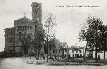 Iconographie - Place de l'Eglise