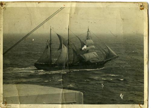 Iconographie - Le voilier Léopoldine en route pour les bancs de Terre-Neuve
