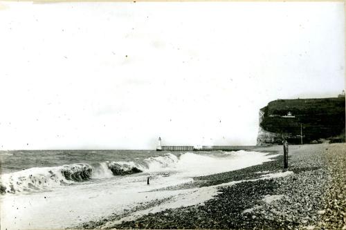 Iconographie - La plage et le phare