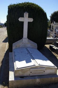Iconographie - Le monument aux Morts au cimetière