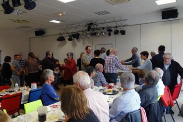 Iconographie - Danseurs de courante lors d'un banquet