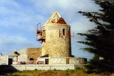 Iconographie - Le moulin du Camp en cours de restauration