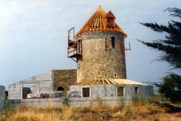 Iconographie - Le moulin du Camp en cours de restauration