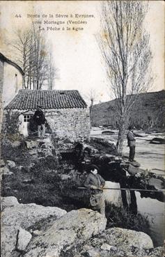 Iconographie - Bords de Sèvres à Evrunes - La pêche à la ligne