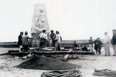 Iconographie - Erection du monument de la Norvège