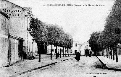 Iconographie - La place de la Mairie