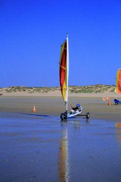 Iconographie - Char à voile sur la plage