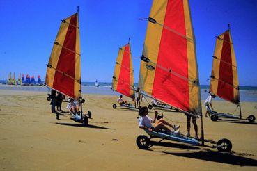 Iconographie - Char à voile sur la plage