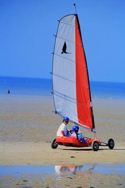 Iconographie - Char à voile bi-place et handicapés