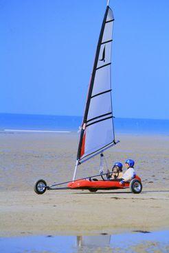 Iconographie - Char à voile bi-place et handicapés