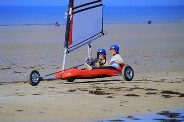 Iconographie - Char à voile bi-place et handicapés