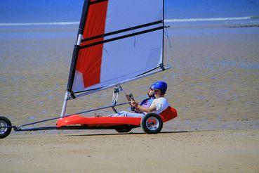 Iconographie - Char à voile bi-place et handicapés