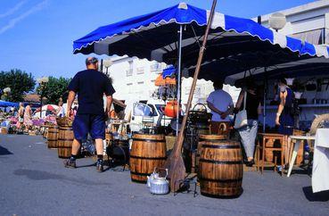 Iconographie - Brocante place Jean Yole