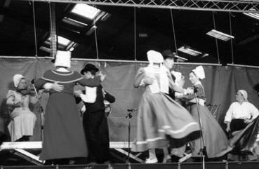 Iconographie - Le Quadrille vendéen lors du Grand Festival Folklorique 