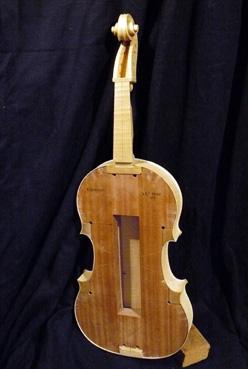 Iconographie - Alto en construction par le luthier Jean-Paul Boury