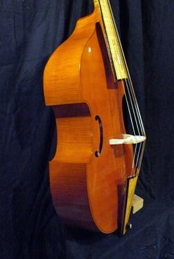 Iconographie - Grande basse de viole anglaise par le luthier Jean-Paul Boury