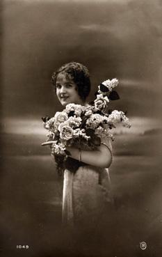 Iconographie - Jeune femme au bouquet