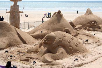 Iconographie - Sculpture de sable de Laurent Dagron de nuit