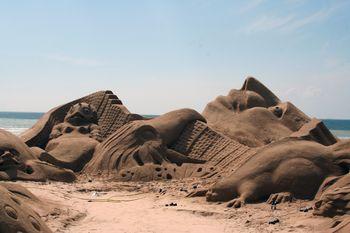 Iconographie - Sculpture de sable de Laurent Dagron de nuit