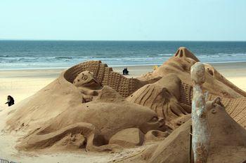 Iconographie - Sculpture de sable de Laurent Dagron de nuit