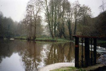 Iconographie - La pêcherie à anguille d'avalaison au plan d'eau de l'Aire