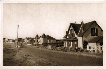Iconographie - Les châlets sur la côte Sans Souci, Calix-Ste-Anne, Le Rivage