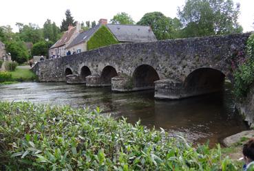 Iconographie - Le pont sur la Vègre