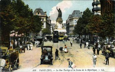 Iconographie - La rue Turbigo et la statue de la République