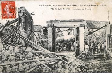 Iconographie - Inondations dans la Marne - Intérieur de ferme