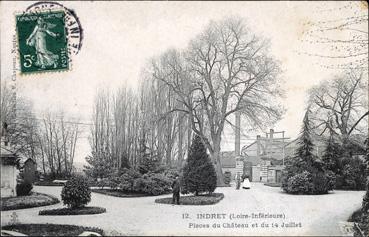 Iconographie - Indret - Place du Château et du 14 juillet