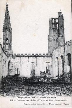 Iconographie - Ruines d'Ypres - Intérieur des halles d'Ypres et tour Saint-Martin