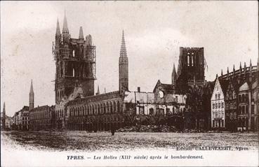 Iconographie - Les halles (XIIIe siècle) après le bombardement