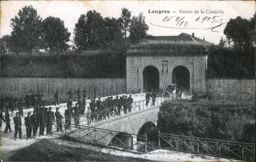 Iconographie - Entrée de la citadelle