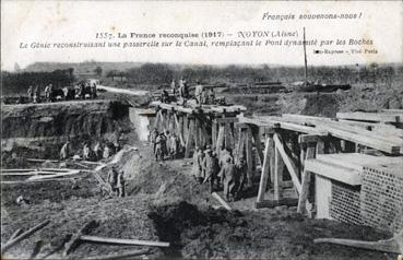 Iconographie - Le Génie reconstruisant une passerelle sur le canal remplaçant le pont dynamité par les Boches
