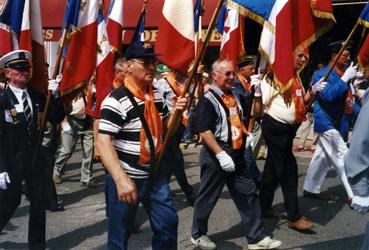 Iconographie - Les membres de l'U.N.C en pèlerinage à Lourdes