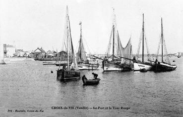 Iconographie - Le port et la Tour Rouge