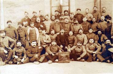 Iconographie - Les sapeurs bottiers pendant la guerre 1914-1915