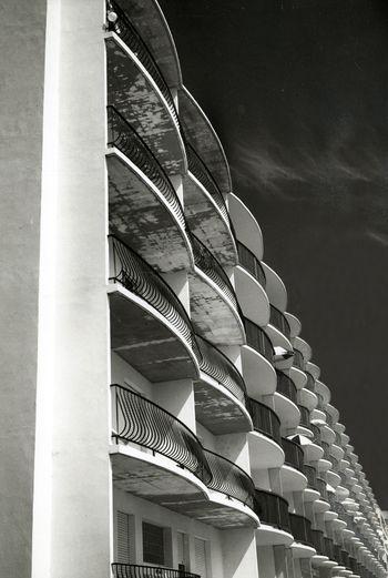 Iconographie - Balcons d'immeubles du remblai