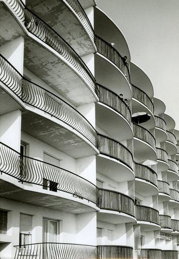 Iconographie - Balcons d'immeubles du remblai