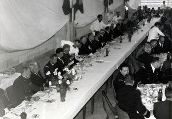 Iconographie - Le banquet au palais des Congrès