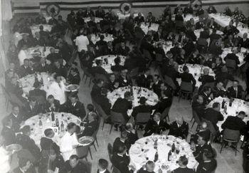 Iconographie - Le banquet au palais des Congrès